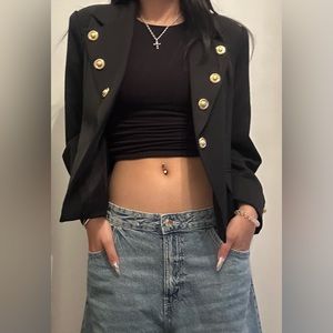black crop blazer